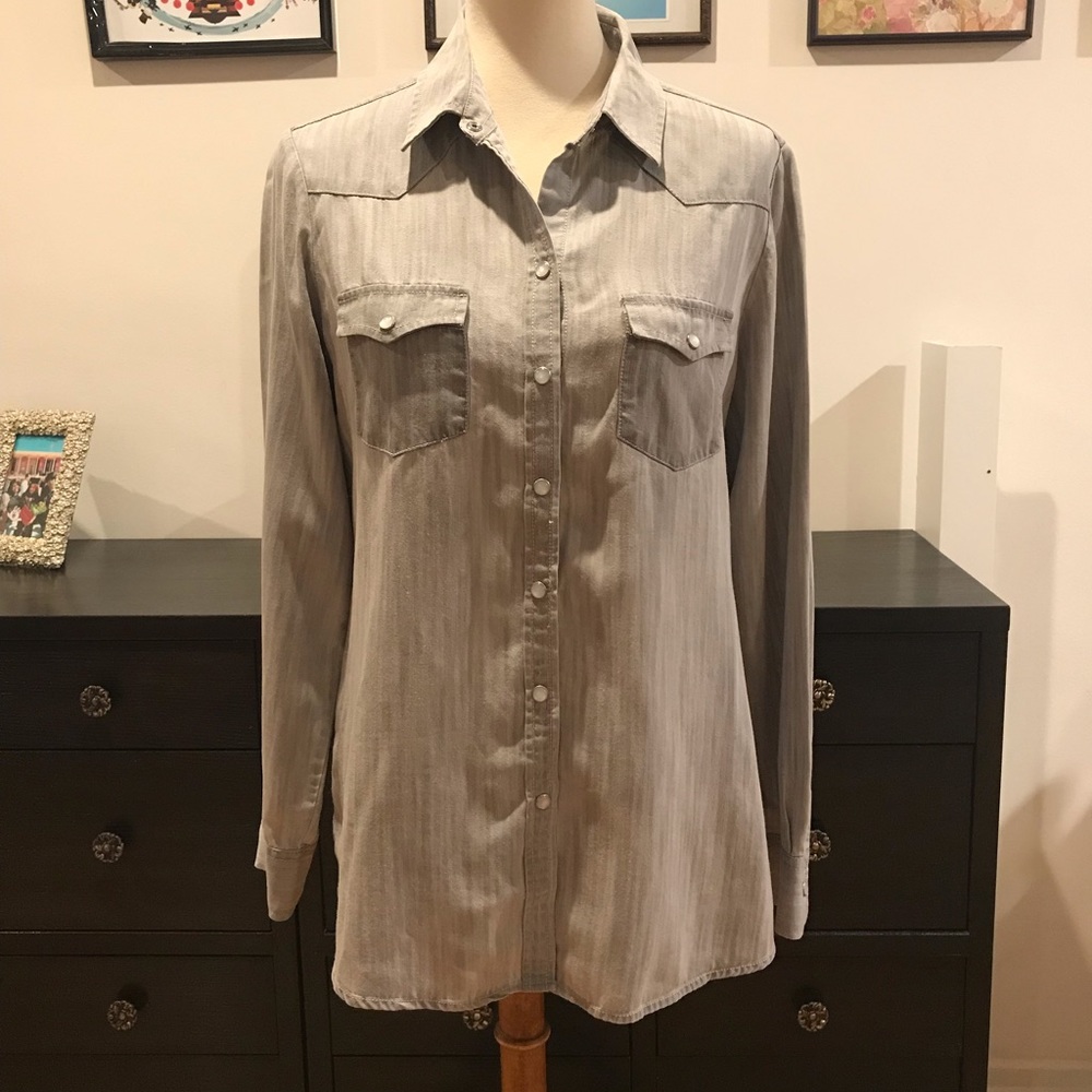 Foxcroft Light Gray Button Down